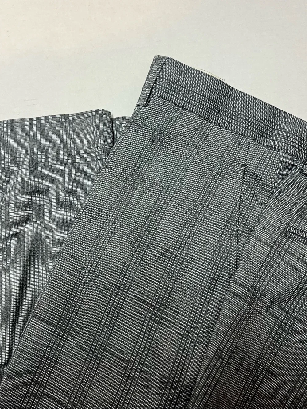 Vittorio St. Angelo Men's 42R Blazer 36x32 Pants Gray Plaid Suit